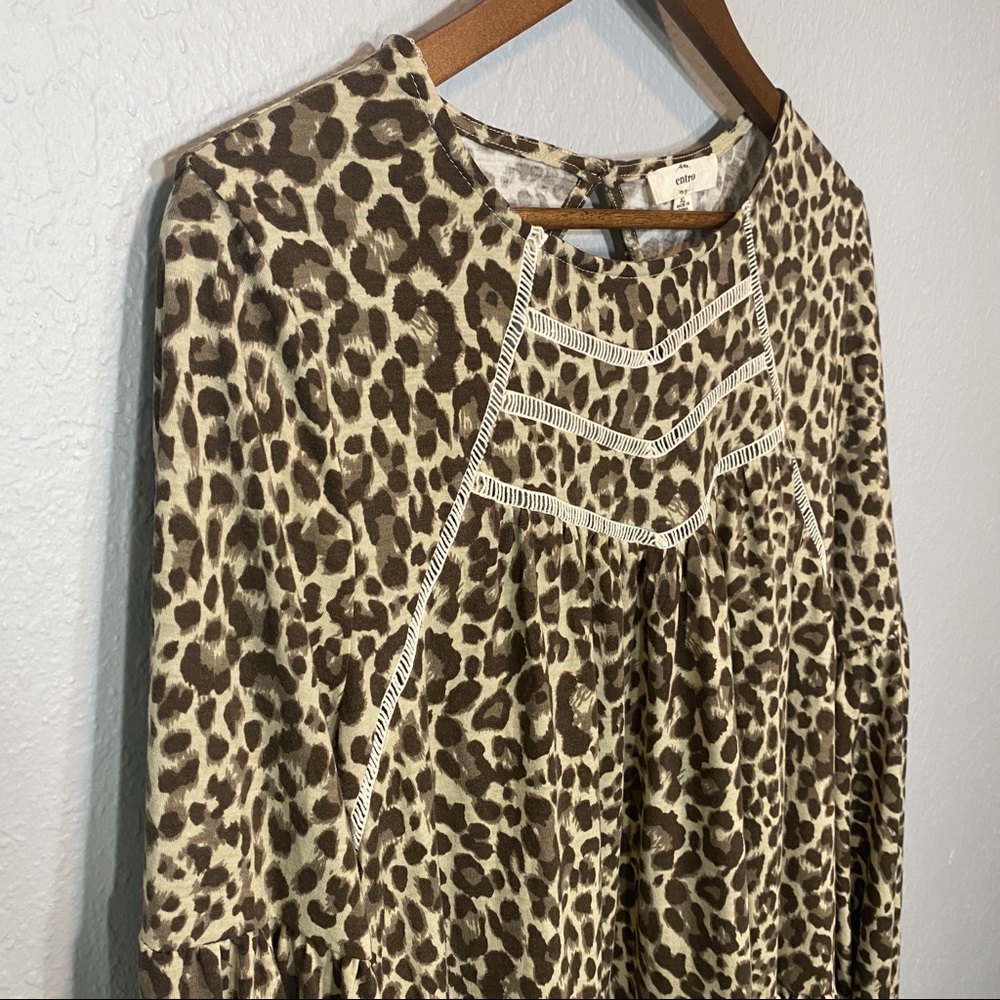 Entro | Cheetah Ruffle Blouse - Picture 2 of 5